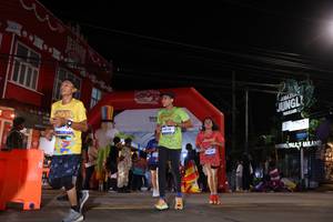 BIB: 49201, 1343
                            <button type="button" onclick="openModal(26258873)" class="btn btn-primary btn-sm float-right btn-popup" data-toggle="modal" data-target=".modal-high-quality">
                        <i class="fas fa-shopping-cart"></i> Add to Cart
                    </button>
                                            <button type="button" onclick="isThisMe(26258873, true)" class="btn btn-success btn-sm float-right btn-popup btn-isme hidden" data-toggle="tooltip" data-placement="bottom" title="นี่คือรูปของคุณใช่ไหม คลิกที่นี่เพื่อเอาเข้าอัลบั้ม">
                        <i class="fas fa-plus"></i> Add to album
                    </button>
                    <button type="button" onclick="isThisMe(26258873, false)" class="btn btn-warning btn-sm float-right btn-popup btn-isnotme hidden">
                        <i class="fas fa-ban"></i> Remove from album
                    </button>